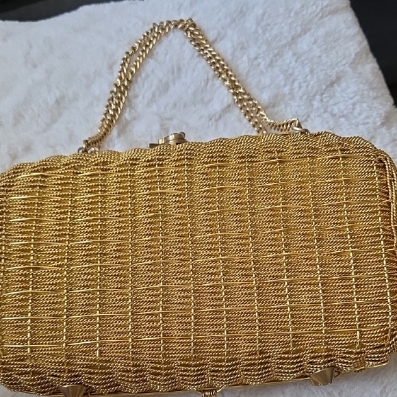 Vintage 1960\'s Walborg Gold Chain Clutch.  TAG FELL OFF, PICTURE FROM  OTHER BAG